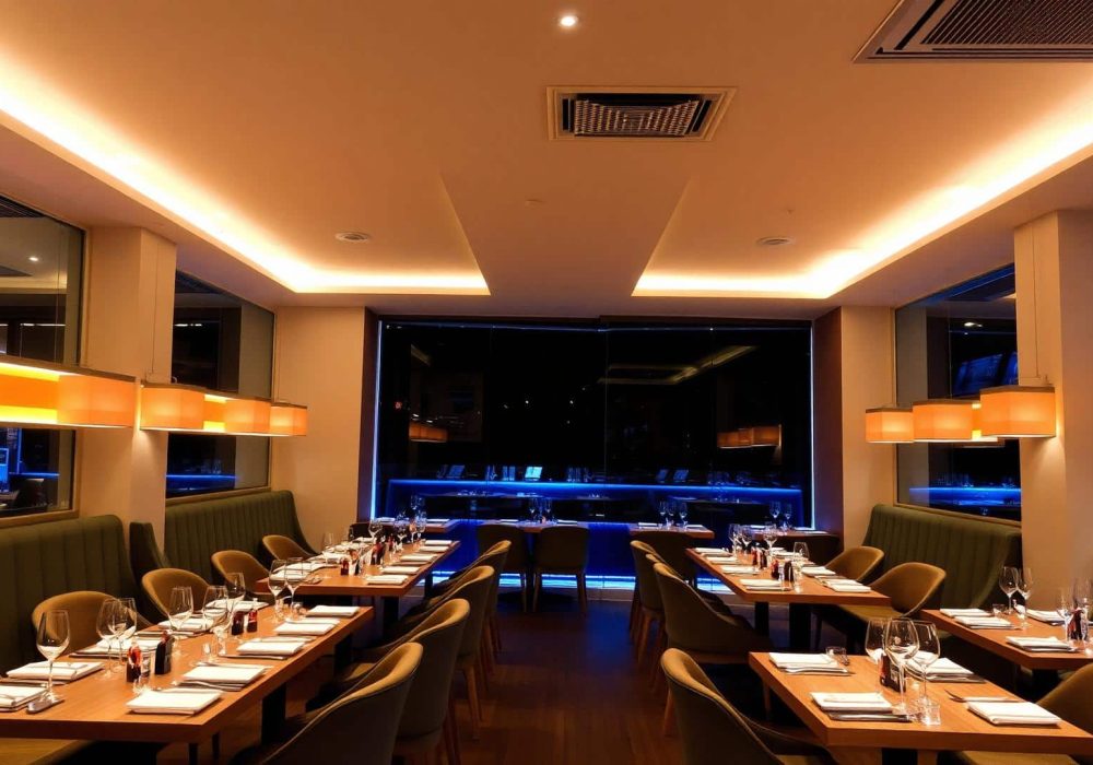 restaurant-hero-Cu1XkObi